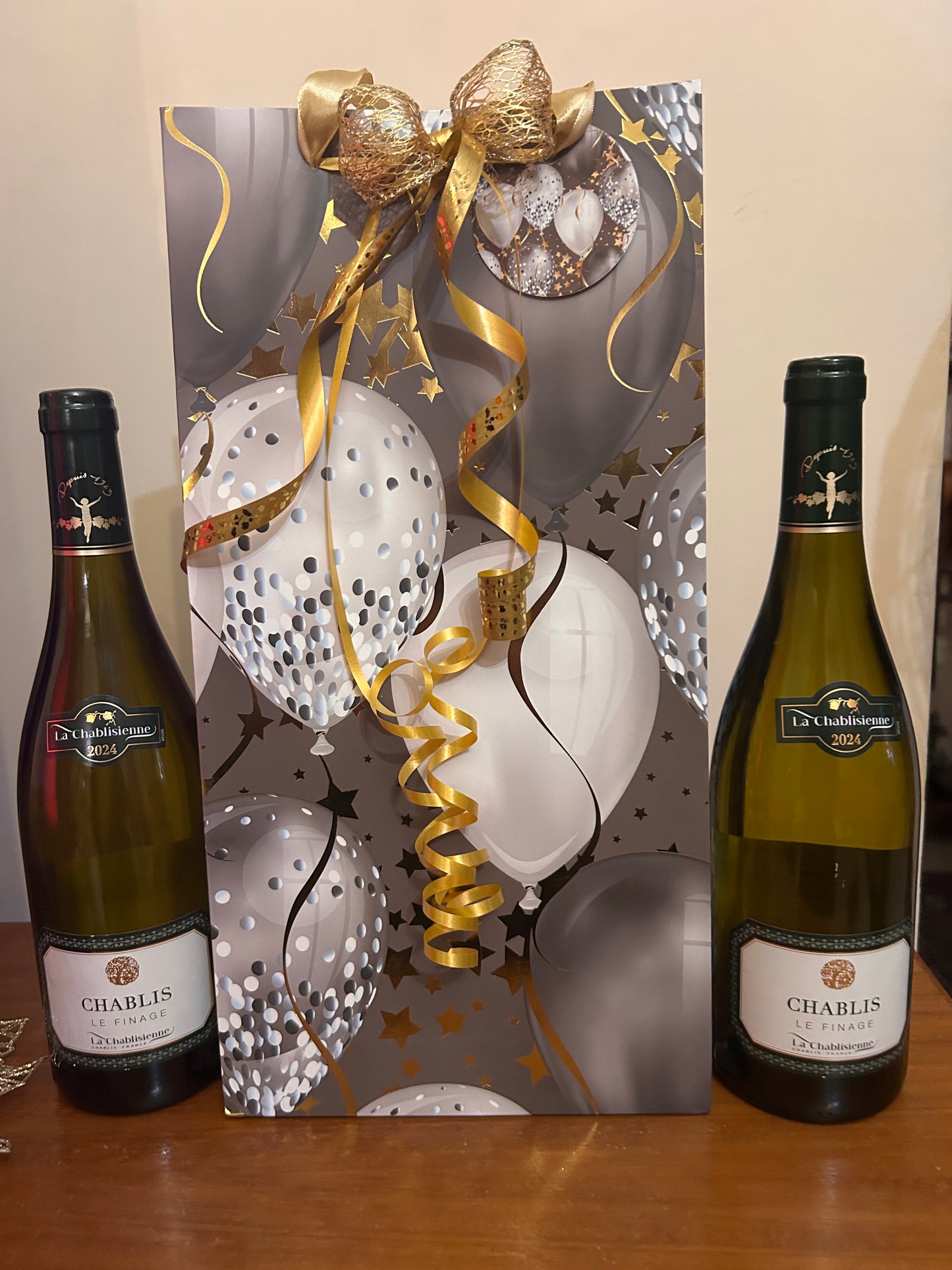 XMAS Gift Duo Chablis in Luxury Xmas Gift